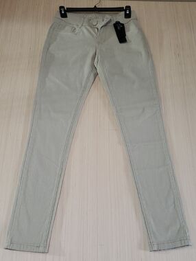 Slim High-Rise Skinny Jeans in Light Khaki